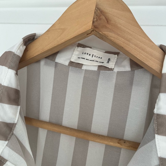 3/$30 Love tree Collared Sleeveless Blouse with Vertical Stripes - Picture 2 of 4